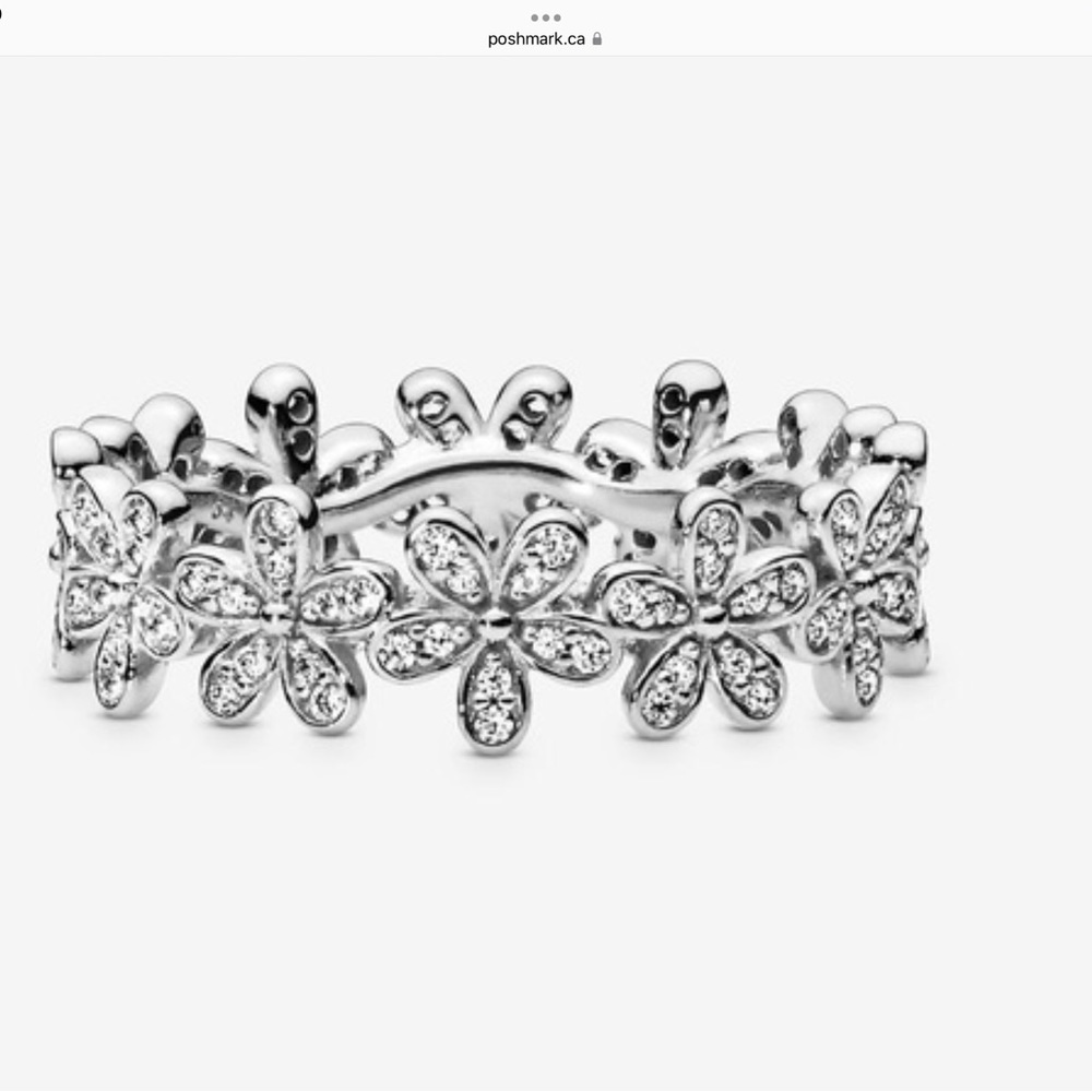 Pandora daisy ring